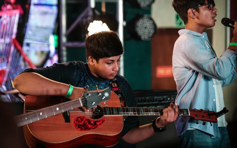 Learning Guitar Efficiently This Summer