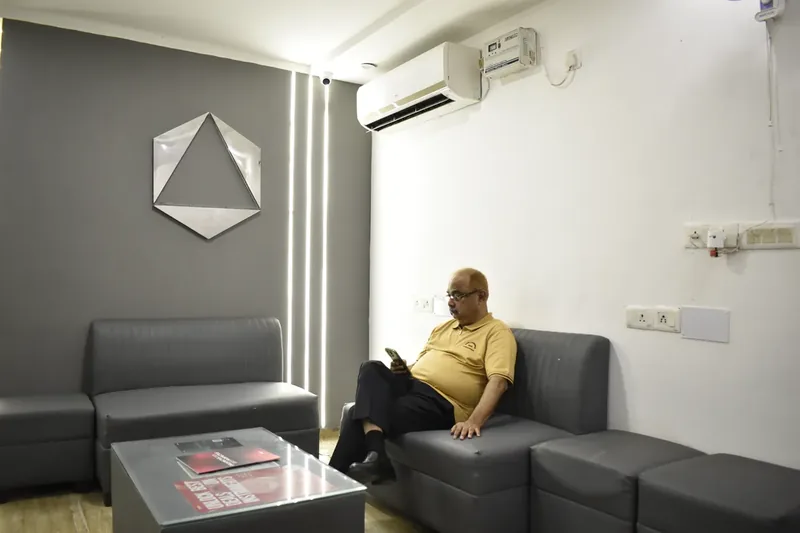 The waiting lounge, Prism South Delhi